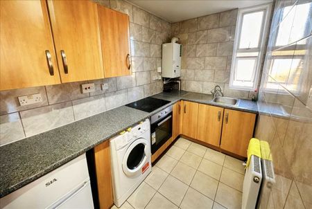 Welldon Crescent, Harrow - Photo 3