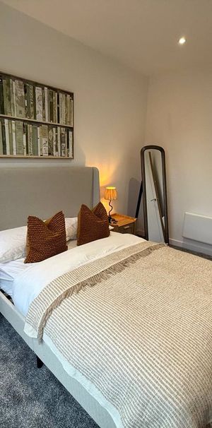 2 bedroom apartment to rent Silbury Boulevard, Milton Keynes, Buckinghamshire, MK9 - Photo 1