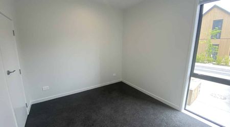 Stunning Townhouse in Jacks Point - Photo 3