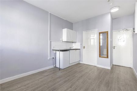 Studio to rent - Photo 2