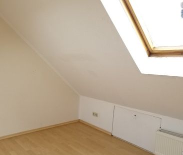 Die wohl "schrägste" Wohnung Zwickaus - Photo 4