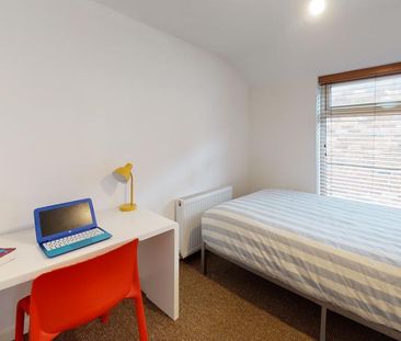 5 bedroom terraced house to rent - Photo 1