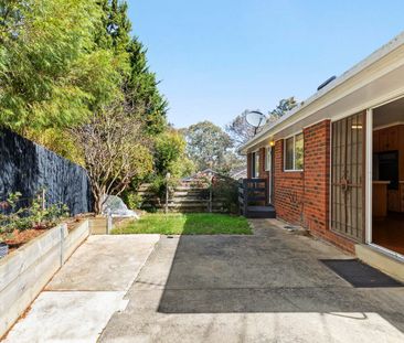 Light-Filled Unit with Double Garage & Private Courtyard - Photo 6