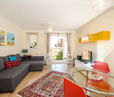 2 bedroom terraced house to rent - Photo 2