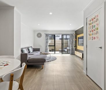 Sunny Tawa Townhouse - Photo 2