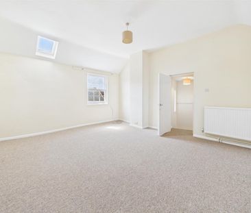 2 BED Apartment To rent - Photo 2