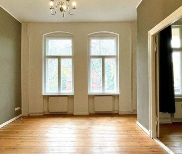 Charmante Altbauwohnung mit Flügeltür und großzügigen Raumhöhen in ... - Photo 1