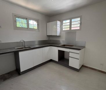 T3 1er étage rénové avec terrasse à Fond Lada - Fort de France - Photo 4