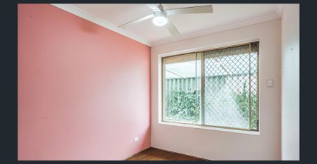 Family Comfort by the Coast – Spacious, Secure and Ready to Enjoy - Photo 2