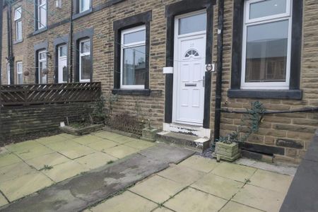 2 bedroom terraced house to rent - Photo 4