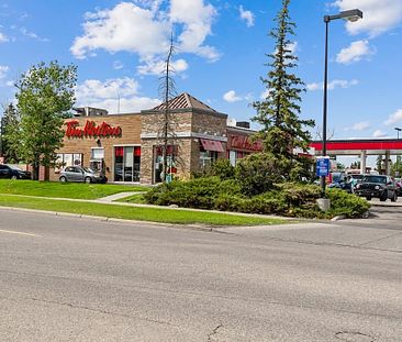 5300 Rundlehorn Drive NE, Calgary - Photo 2