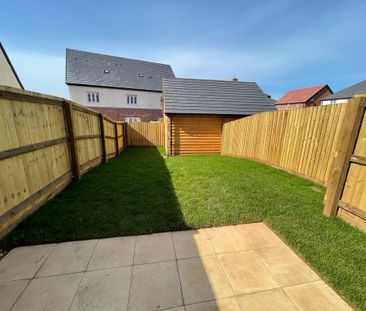 2 bedroom semi-detached house to rent - Photo 6