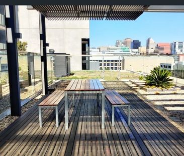 Stylish City Apartment in Adelaide’s East End - Photo 5