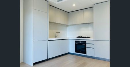 A new Hawthorn story at a 2 bed 2 bath apartment - Photo 5