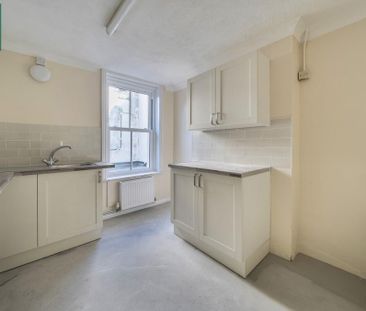 2 bedroom maisonette to rent - Photo 3