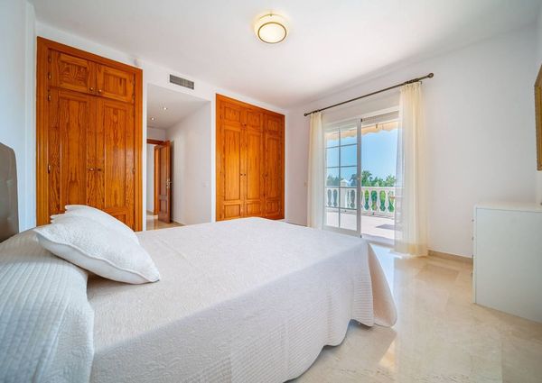 Luxury Villa for rent in Marbella Del Este, Spain