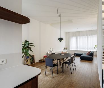 Gerenoveerde duplex met terras in hartje Berchem - Foto 3