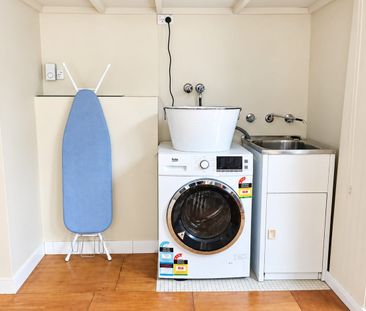 Fully Furnished Spacious Two Bedroom Semi with Courtyard - Photo 6