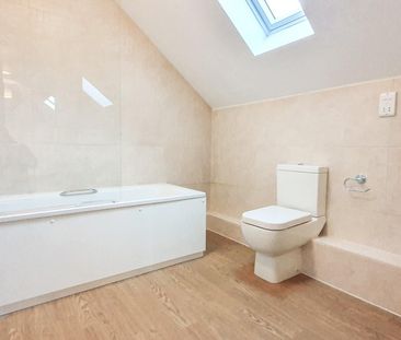Willow Tree Lodge, Cozens Lane East, Wormley - Photo 5