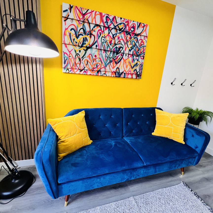 BEDROOM 1- HUGE DOUBLE ENSUITE - Photo 1