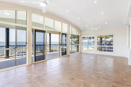 Dual-Living Beachfront Home, Redcliffe. Contact Julie Sykes 0438 050 110 - Photo 5
