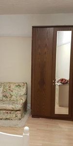 3 bedroom house share to rent - Photo 3