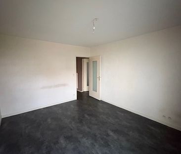 Location - Appartement T2 - 55 m² - Besançon - Photo 4