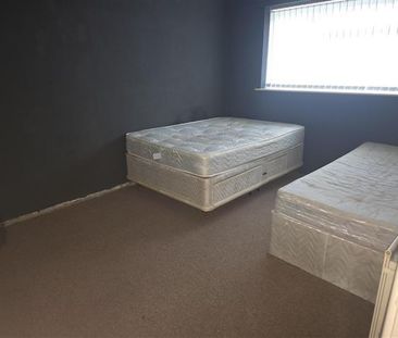 Belle Vue Court, STOCKTON-ON-TEES - Photo 2