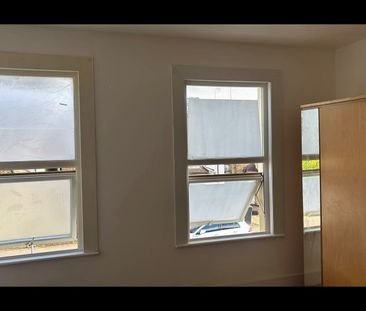 Room in a Shared House, Clarendon Road, CR0 - Photo 2