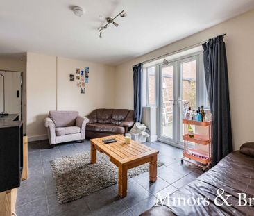 1 bedroom in a house share to rent - Photo 1