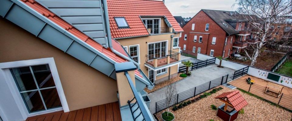 Luxuriöse 3-Zimmer Dachgeschosswohnung in Hürth *Loggia *Pkw-Stel - Photo 1