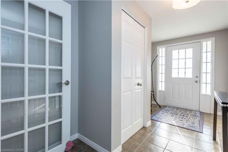 For Lease - 136 Donnenwerth Drive, Kitchener, Ontario - Photo 3