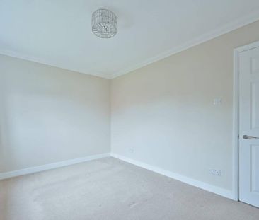 3 bedroom detached house to rent - Photo 5