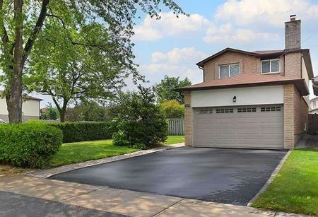 For Lease - 4302 Shelby Crescent, Mississauga, Ontario - Photo 3