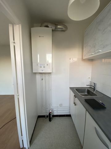 Location Appartement 1 pièce 24m² SURESNES 92150 - Photo 2