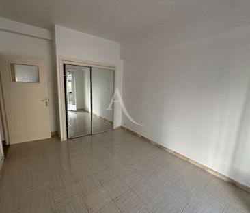 Location Appartement 3 pièces 77m² NICE 06100 - Photo 4