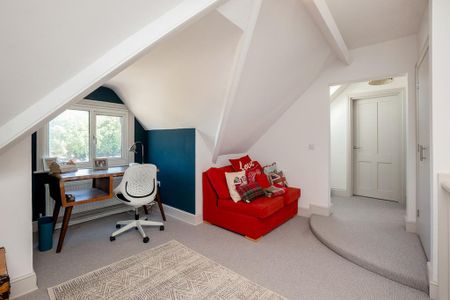 5 bedroom terraced house to rent - Photo 4