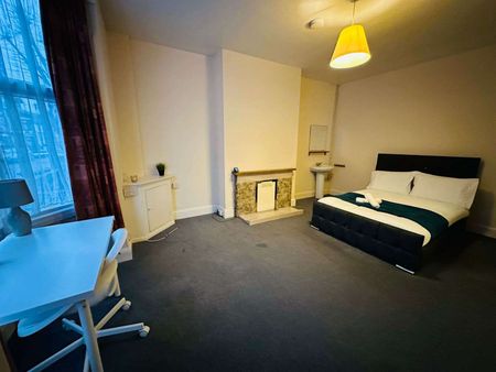 Brazil Street Room C - Photo 4