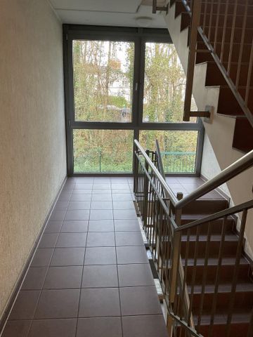 Schicke Dachgeschosswohnung mit Terrasse - Photo 2