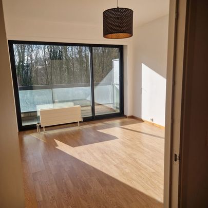 Appartement te huur - Photo 1