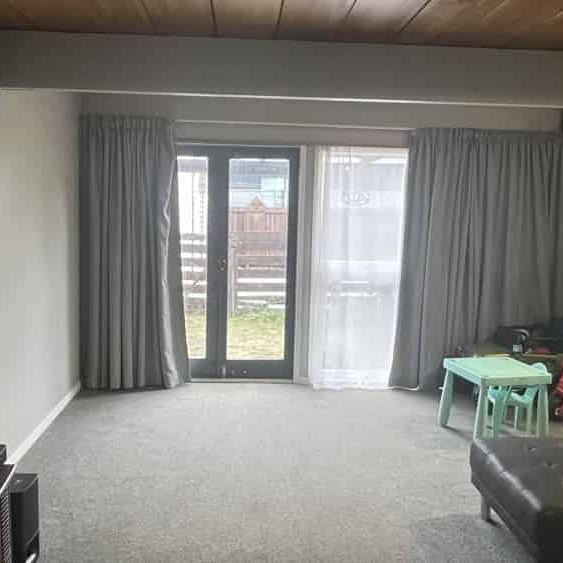 A Stroll to Cafes & Shops - Photo 1