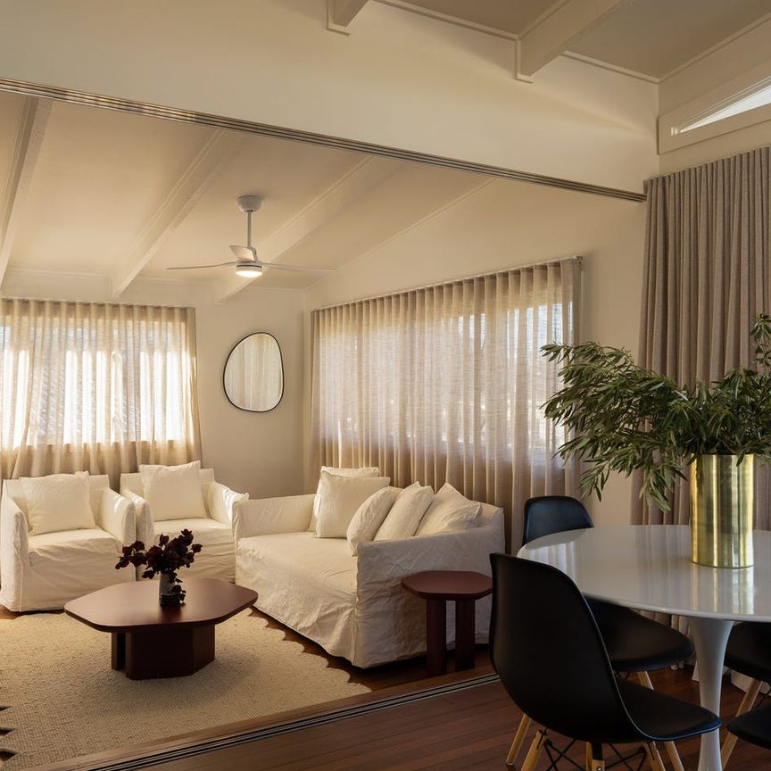 Luxury & Coastal Living in the Heart of Palm Beach - Photo 1
