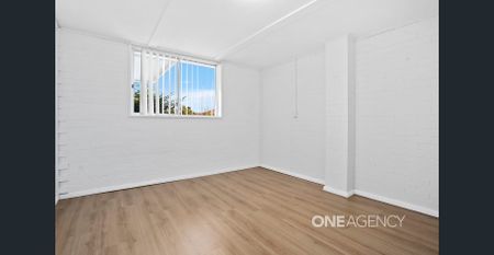 MODERN AND LOW MAINTENANCE UNIT - WATER AND ELECTRICITY INCLUDED - Photo 2