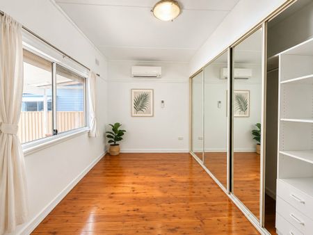 1/6 Lawrence St, Fairfield NSW - Photo 2