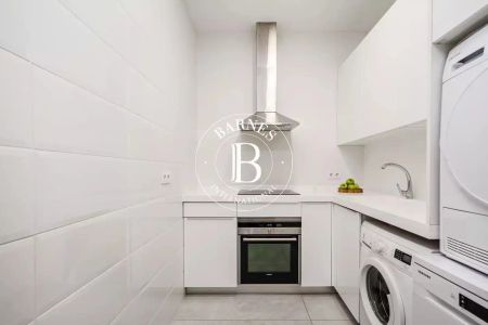 Piso de alquiler en Recoletos - Photo 2