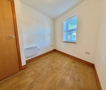 Charminster Road, Bournemouth, - Photo 3