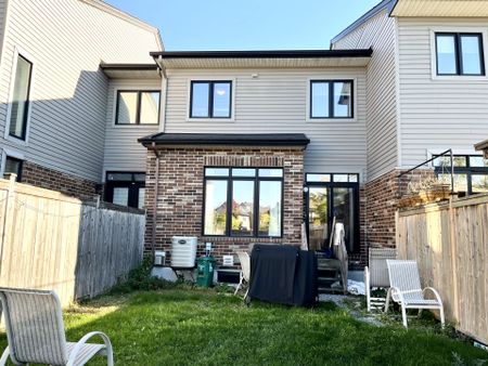 For Lease - 642 Tennant Way, Blossom Park - Airport and Area, Ontario - Photo 5