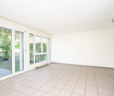 Rent a 2 rooms apartment in Péry - Foto 2