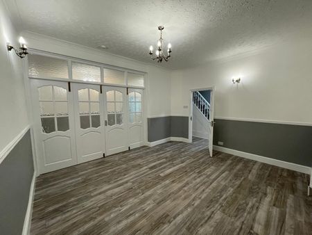 6 Bed End Terrace, Browning Road, E12 - Photo 4