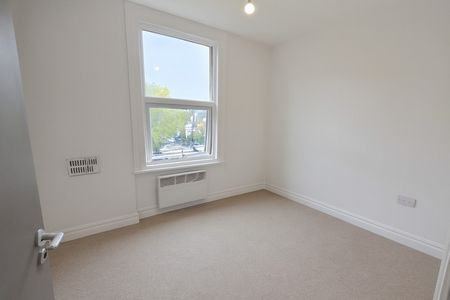 2 Bed Flat, Blenheim Park Road, CR2 - Photo 4